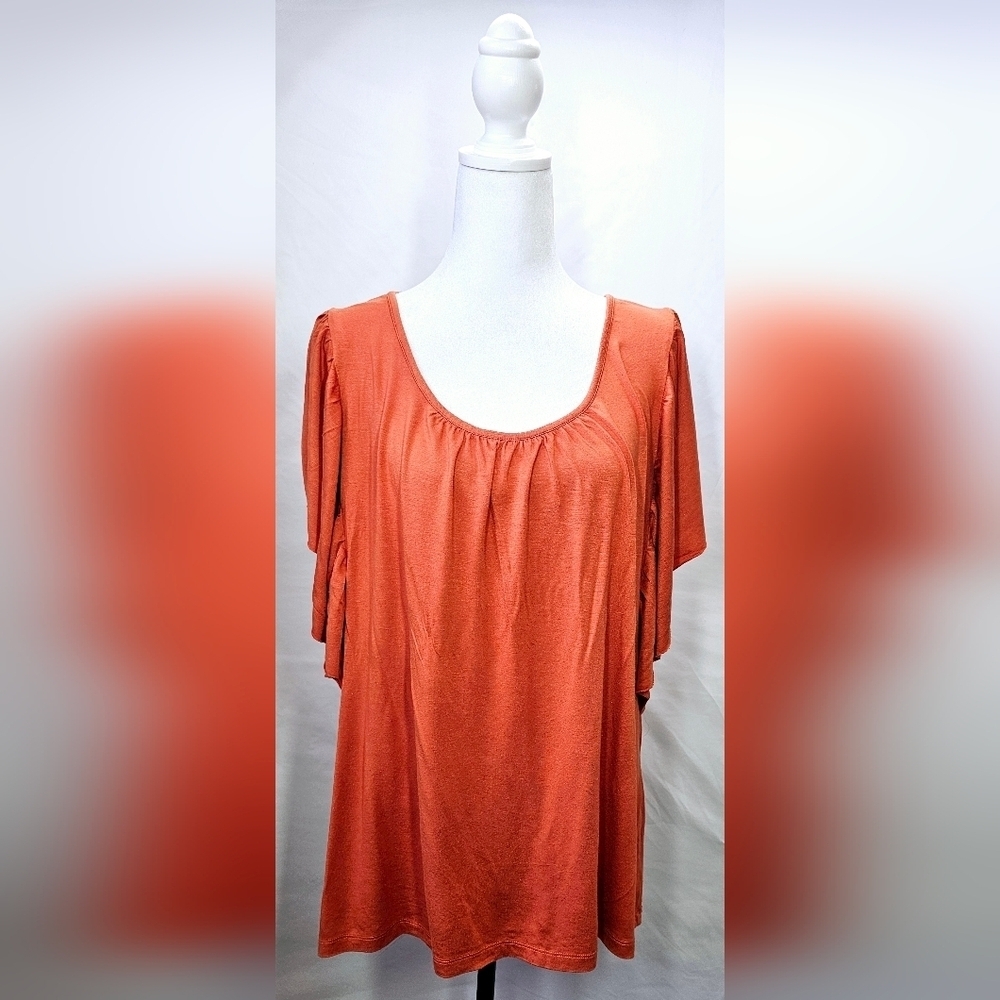 18/20W Cato Woman Flutter Sleeve Top